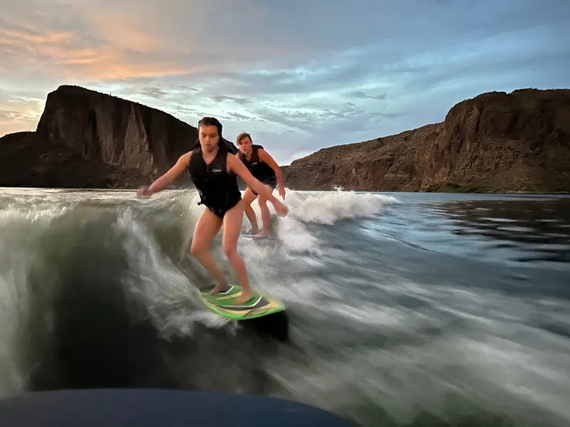 2022 MasterCraft XT22 — photo 7