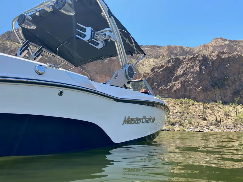 2022 MasterCraft XT22 — photo 4